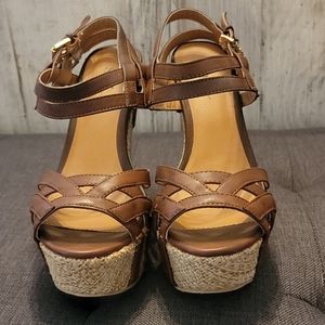 Tan Wedges